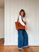 Load image into Gallery viewer, Large Tote in Italian Chestnut Vegetable Tanned Leather
